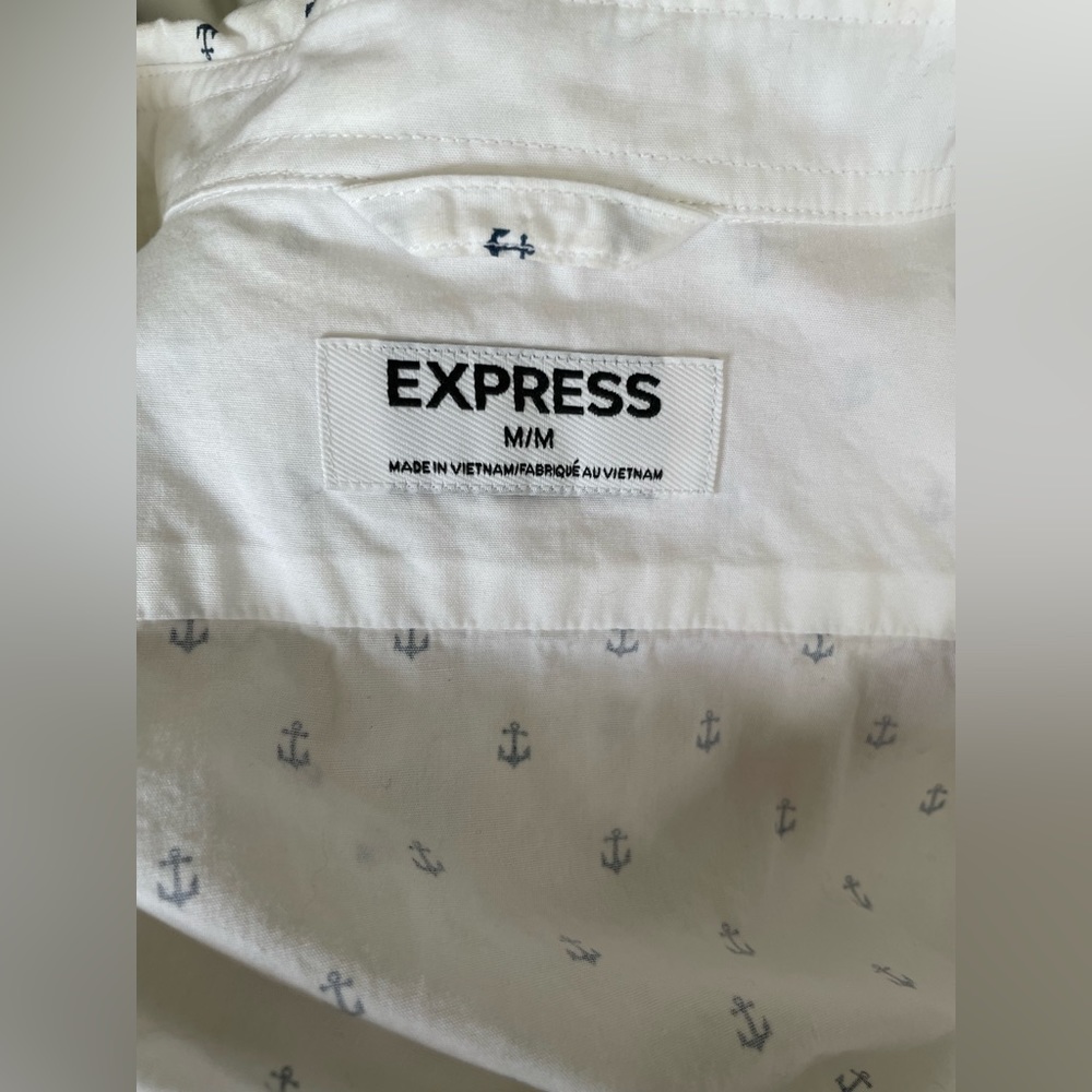 Express button up - Picture 3 of 4
